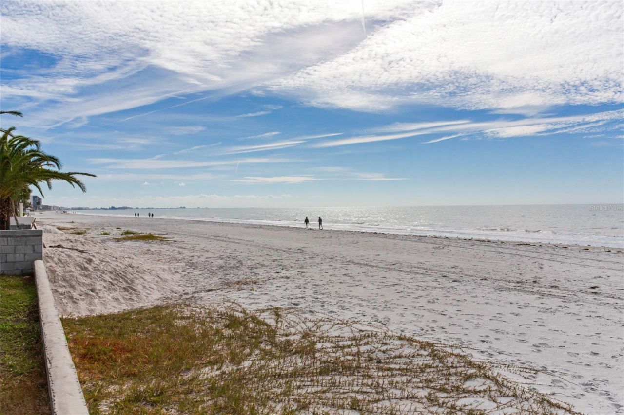 16116 Gulf Boulevard, Redington Beach, FL 33708 Photo