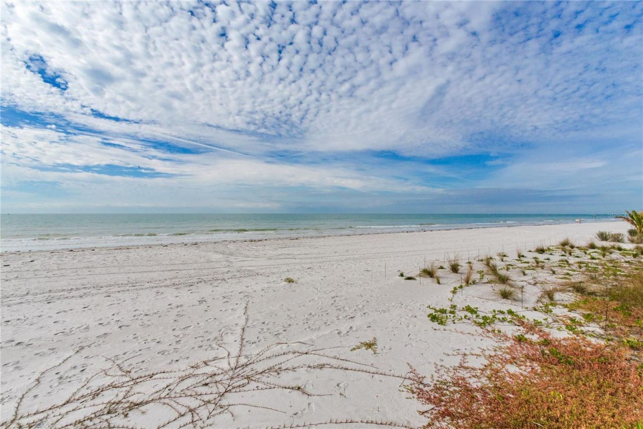 16116 Gulf Boulevard, Redington Beach, FL 33708 Photo