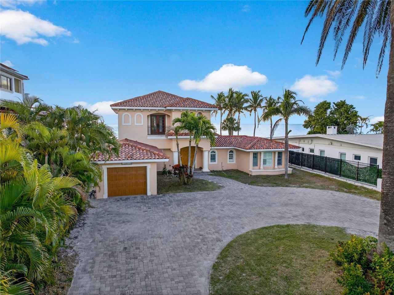 16116 Gulf Boulevard, Redington Beach, FL 33708 Photo