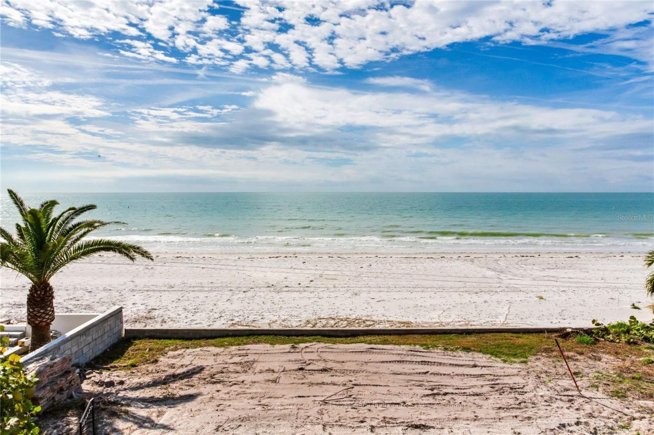 16116 Gulf Boulevard, Redington Beach, FL 33708 Photo