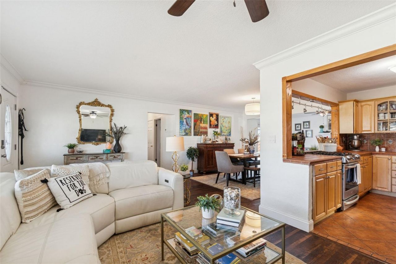 6260 23rd Terrace N, Saint Petersburg, FL 33710 Photo