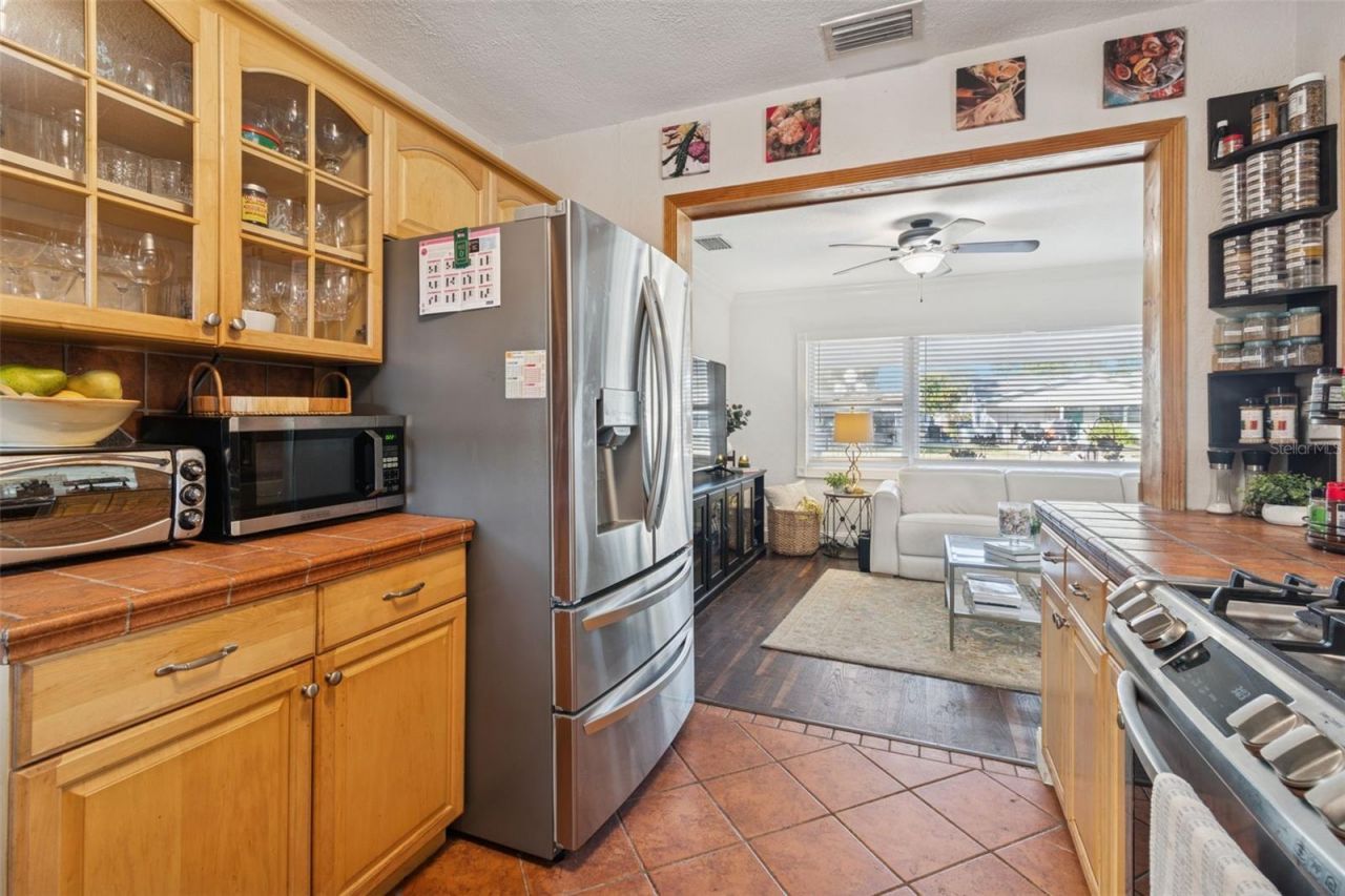 6260 23rd Terrace N, Saint Petersburg, FL 33710 Photo