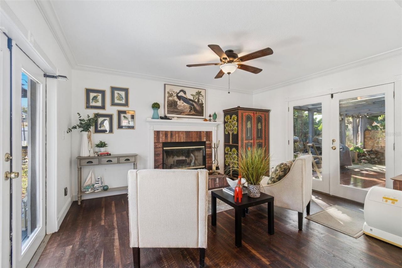 6260 23rd Terrace N, Saint Petersburg, FL 33710 Photo