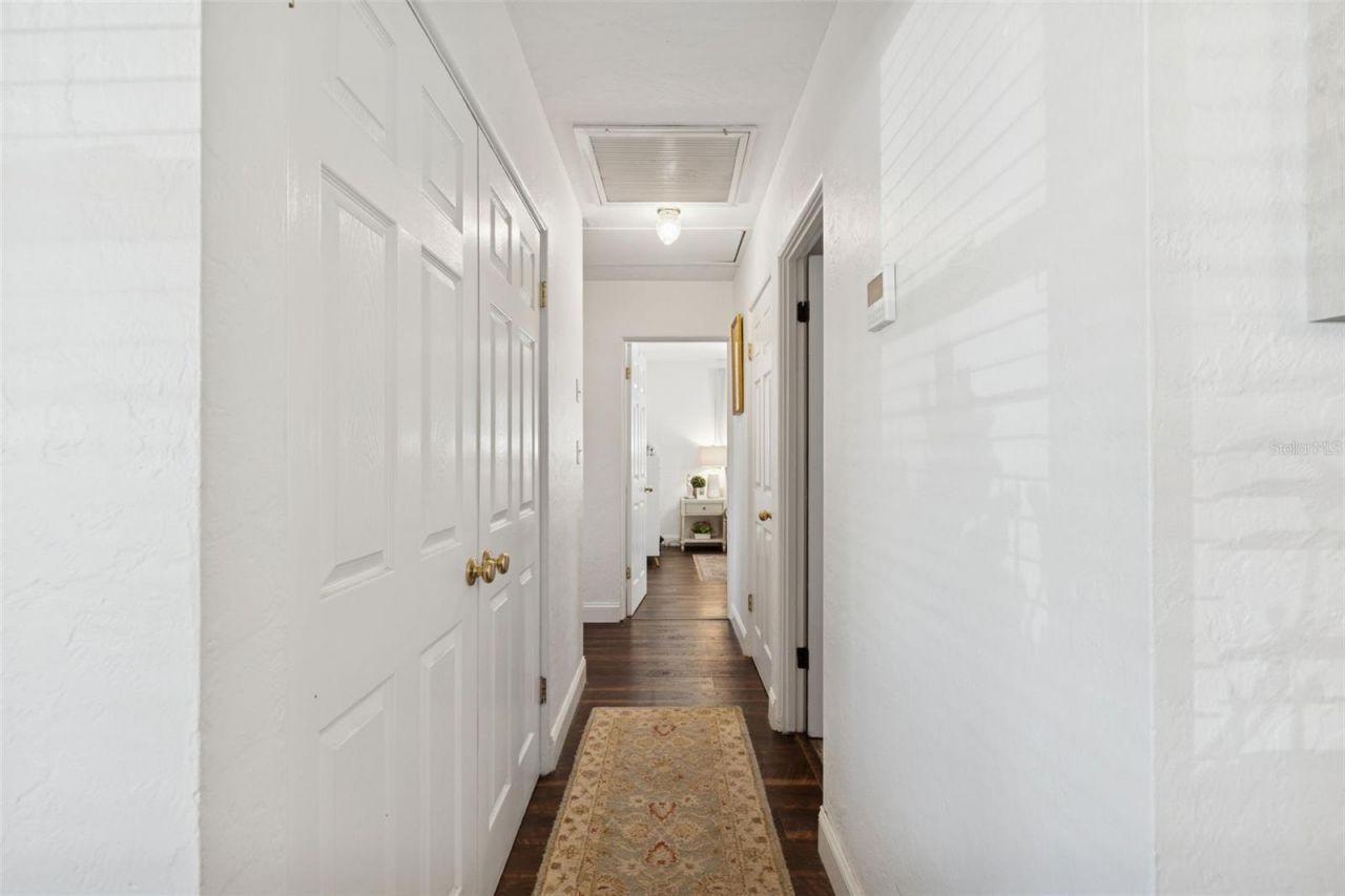 6260 23rd Terrace N, Saint Petersburg, FL 33710 Photo