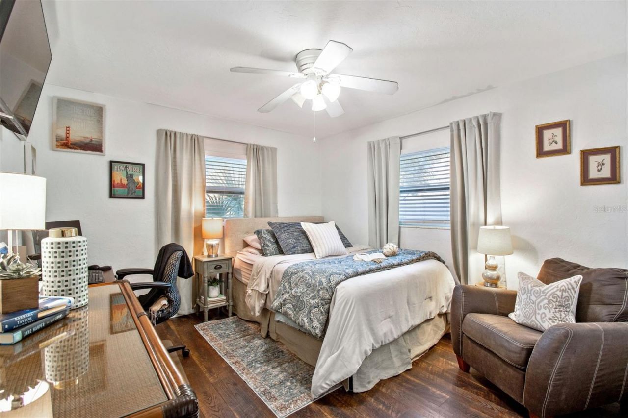 6260 23rd Terrace N, Saint Petersburg, FL 33710 Photo