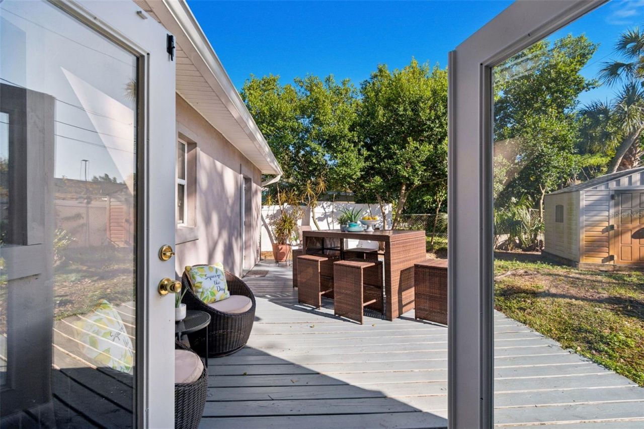 6260 23rd Terrace N, Saint Petersburg, FL 33710 Photo