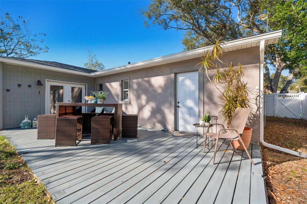 6260 23rd Terrace N, Saint Petersburg, FL 33710 Photo