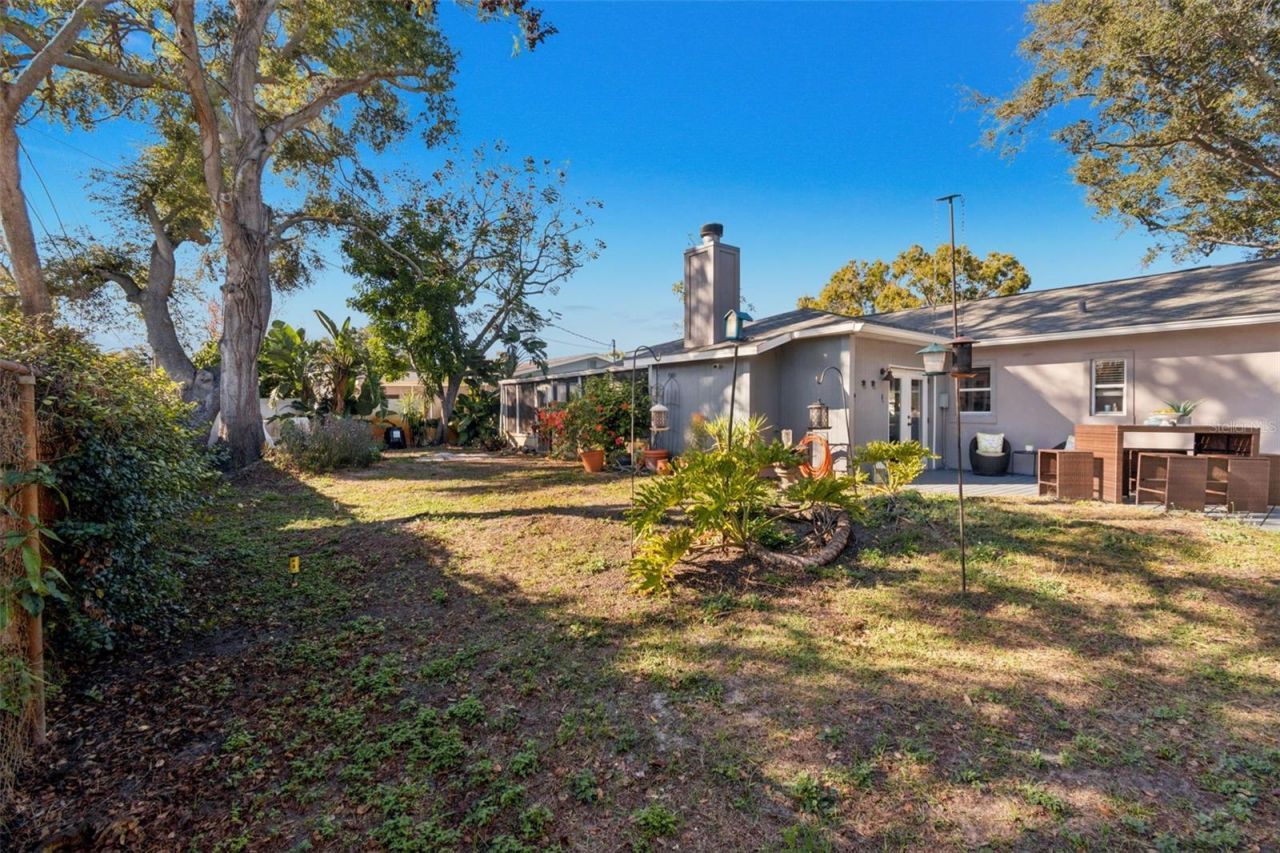 6260 23rd Terrace N, Saint Petersburg, FL 33710 Photo