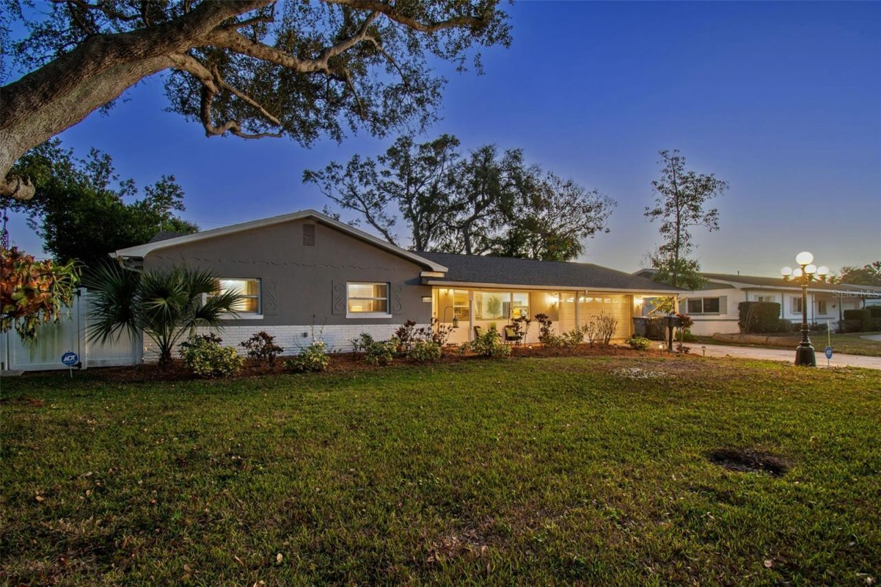 6260 23rd Terrace N, Saint Petersburg, FL 33710 Photo