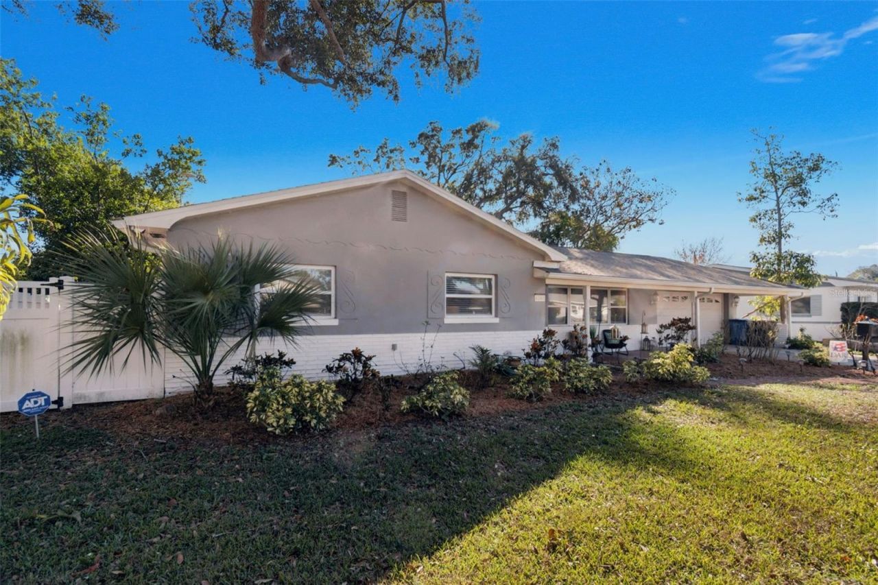 6260 23rd Terrace N, Saint Petersburg, FL 33710 Photo