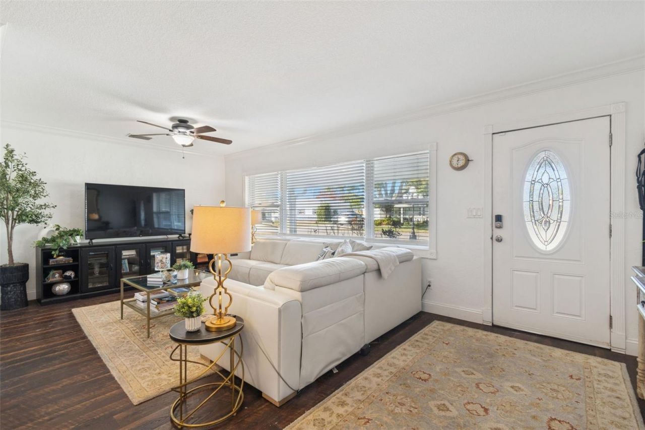 6260 23rd Terrace N, Saint Petersburg, FL 33710 Photo