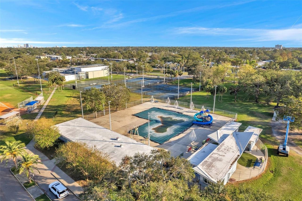 2825 60th Street N, Saint Petersburg, FL 33710 Photo