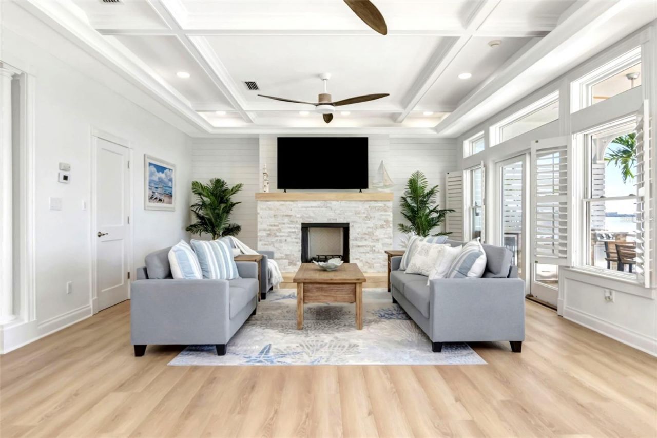 644 Boca Ciega Isle Drive, Saint Pete Beach, FL 33706 Photo