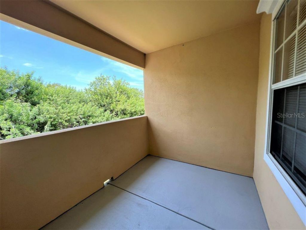 1000 Villagio Circle, Unit 205, Sarasota, FL 34237 Photo