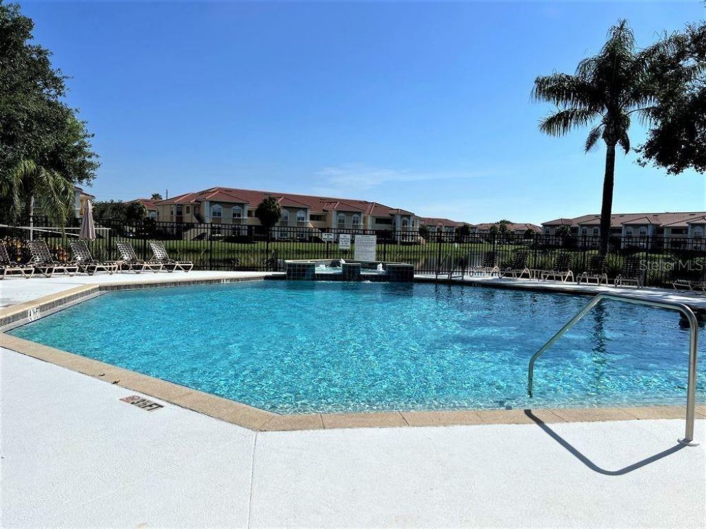 1000 Villagio Circle, Unit 205, Sarasota, FL 34237 Photo