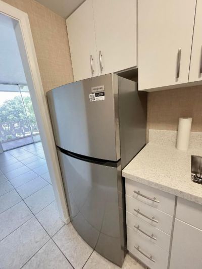 15 S Golfview Road, Unit 403, Lake Worth Beach, FL 33460 Photo