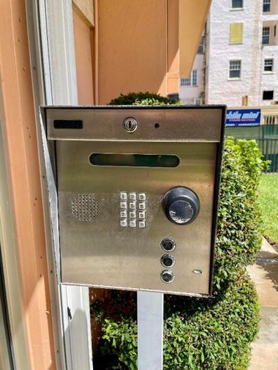 15 S Golfview Road, Unit 403, Lake Worth Beach, FL 33460 Photo