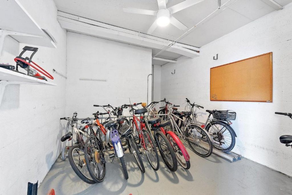 15 S Golfview Road, Unit 403, Lake Worth Beach, FL 33460 Photo