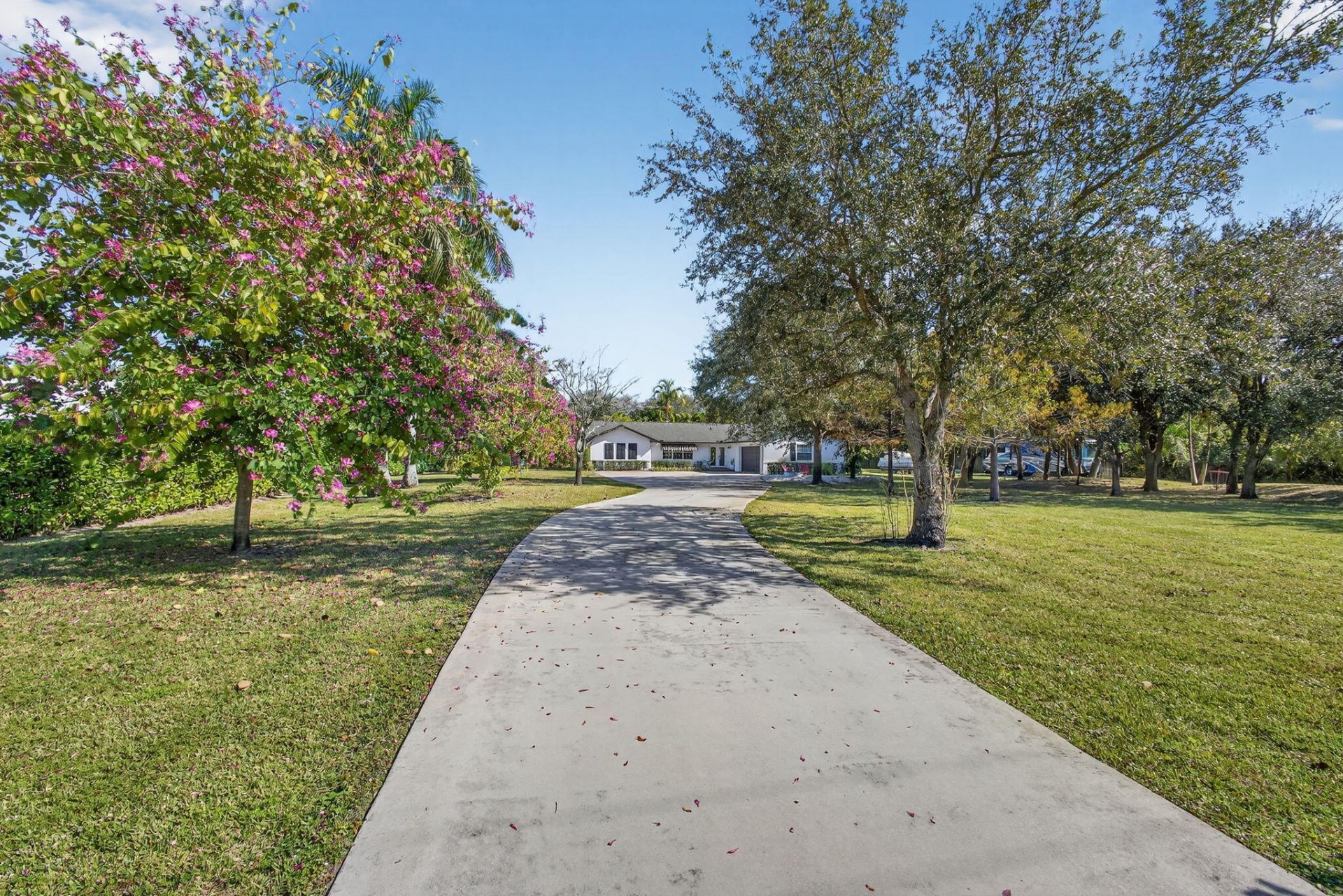 8218 S Elizabeth Avenue, Palm Beach Gardens, FL 33418 Photo