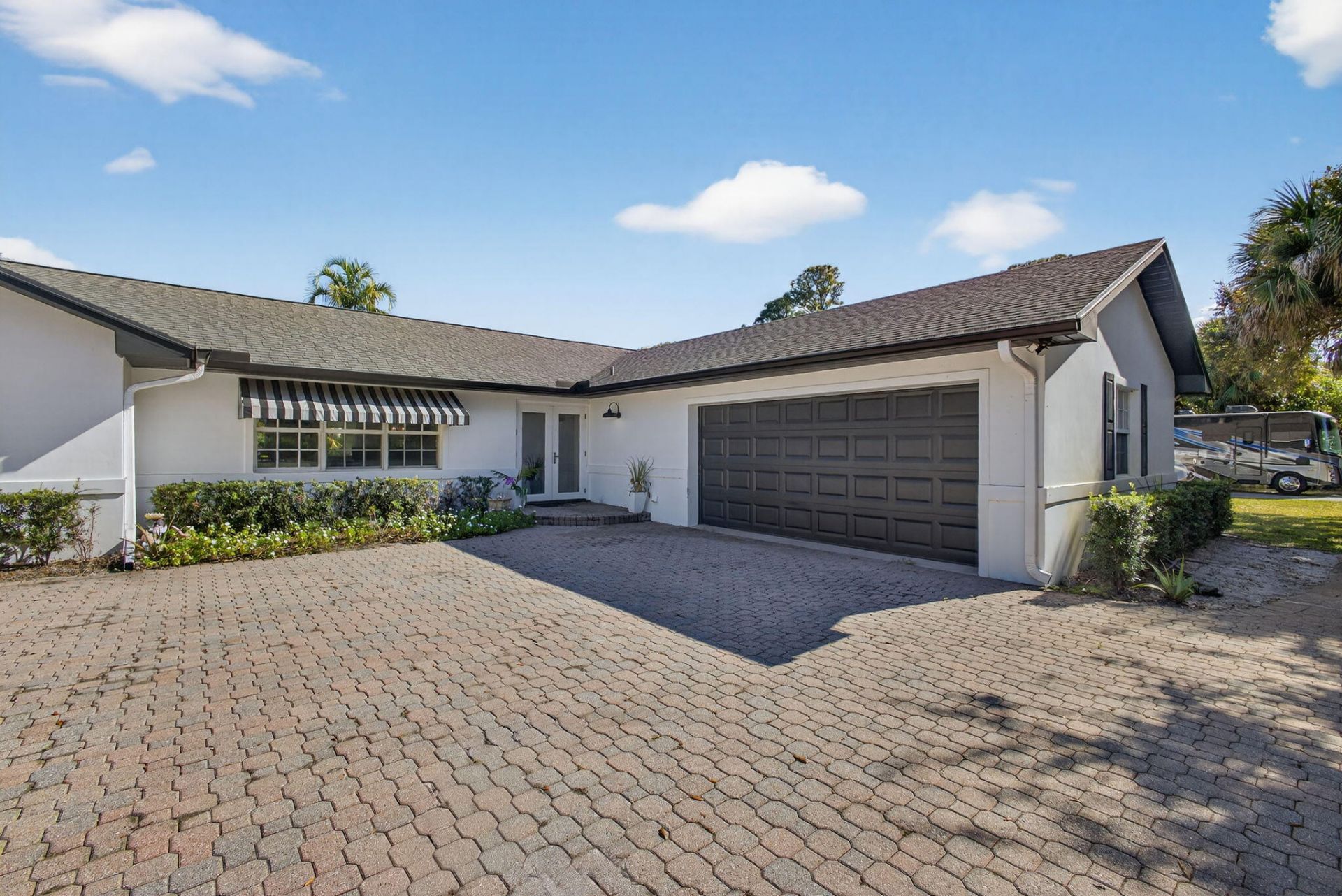 8218 S Elizabeth Avenue, Palm Beach Gardens, FL 33418 Photo