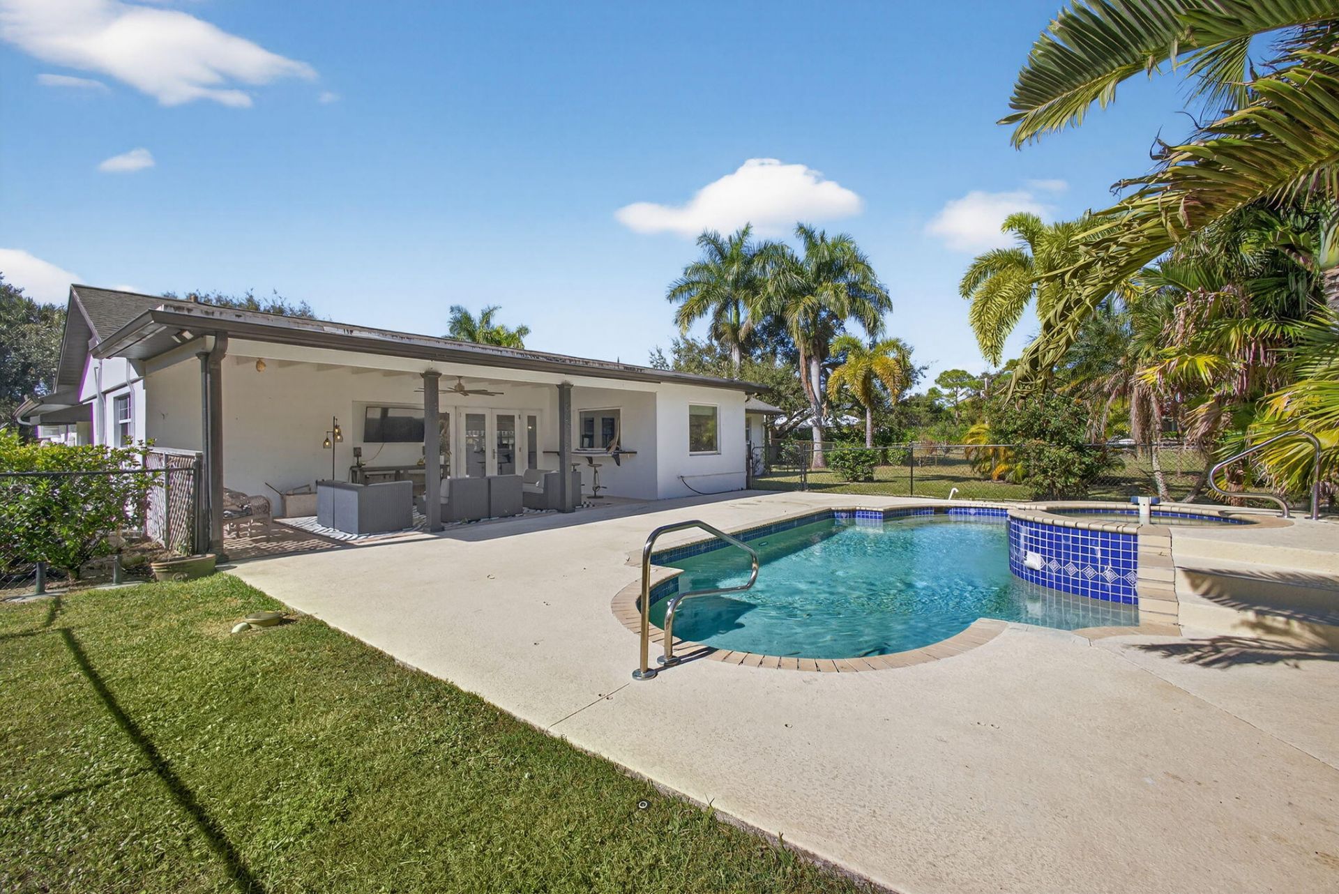 8218 S Elizabeth Avenue, Palm Beach Gardens, FL 33418 Photo