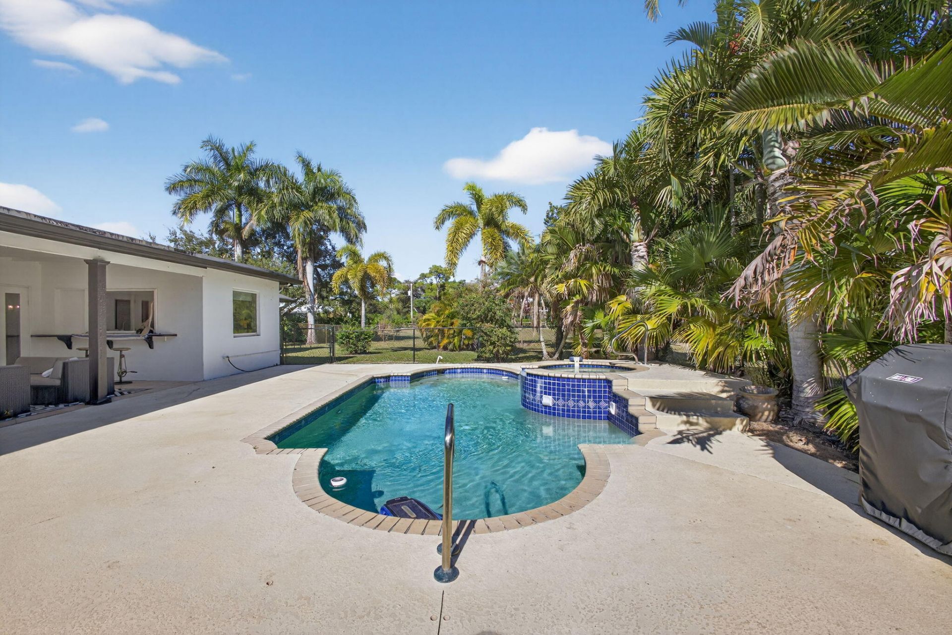 8218 S Elizabeth Avenue, Palm Beach Gardens, FL 33418 Photo