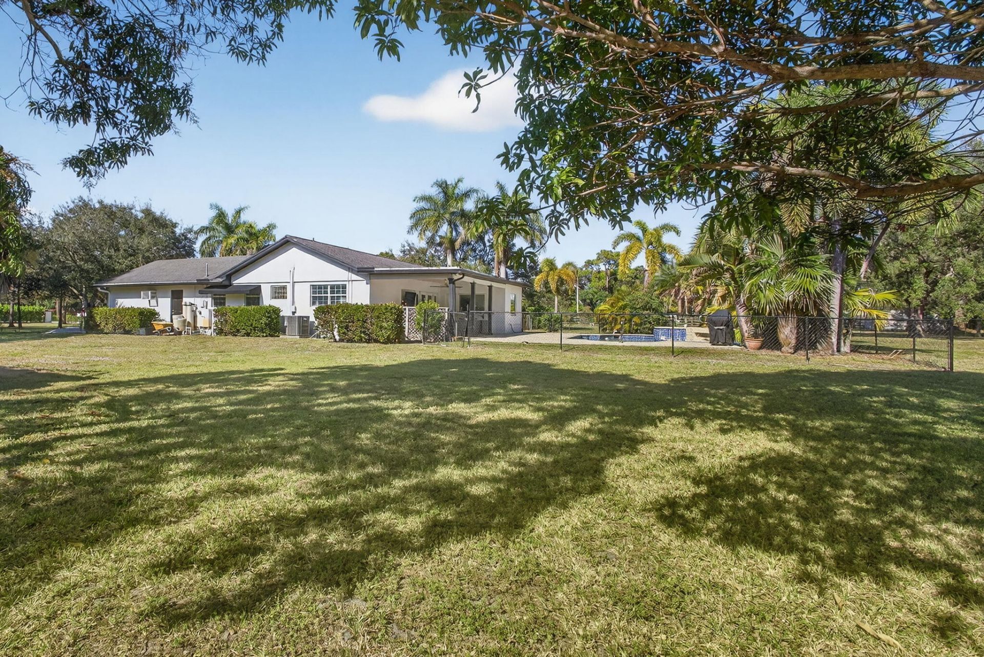 8218 S Elizabeth Avenue, Palm Beach Gardens, FL 33418 Photo