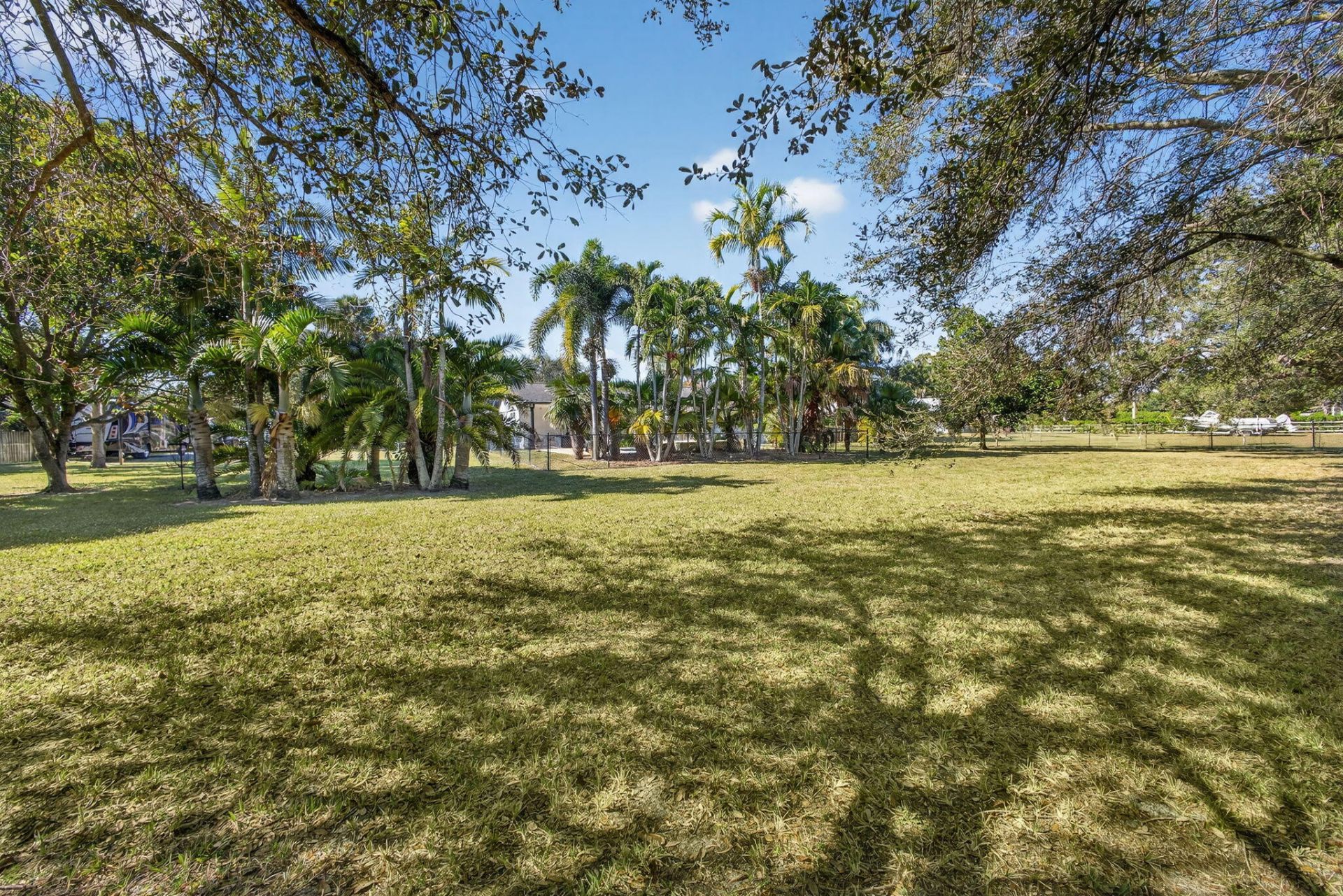 8218 S Elizabeth Avenue, Palm Beach Gardens, FL 33418 Photo