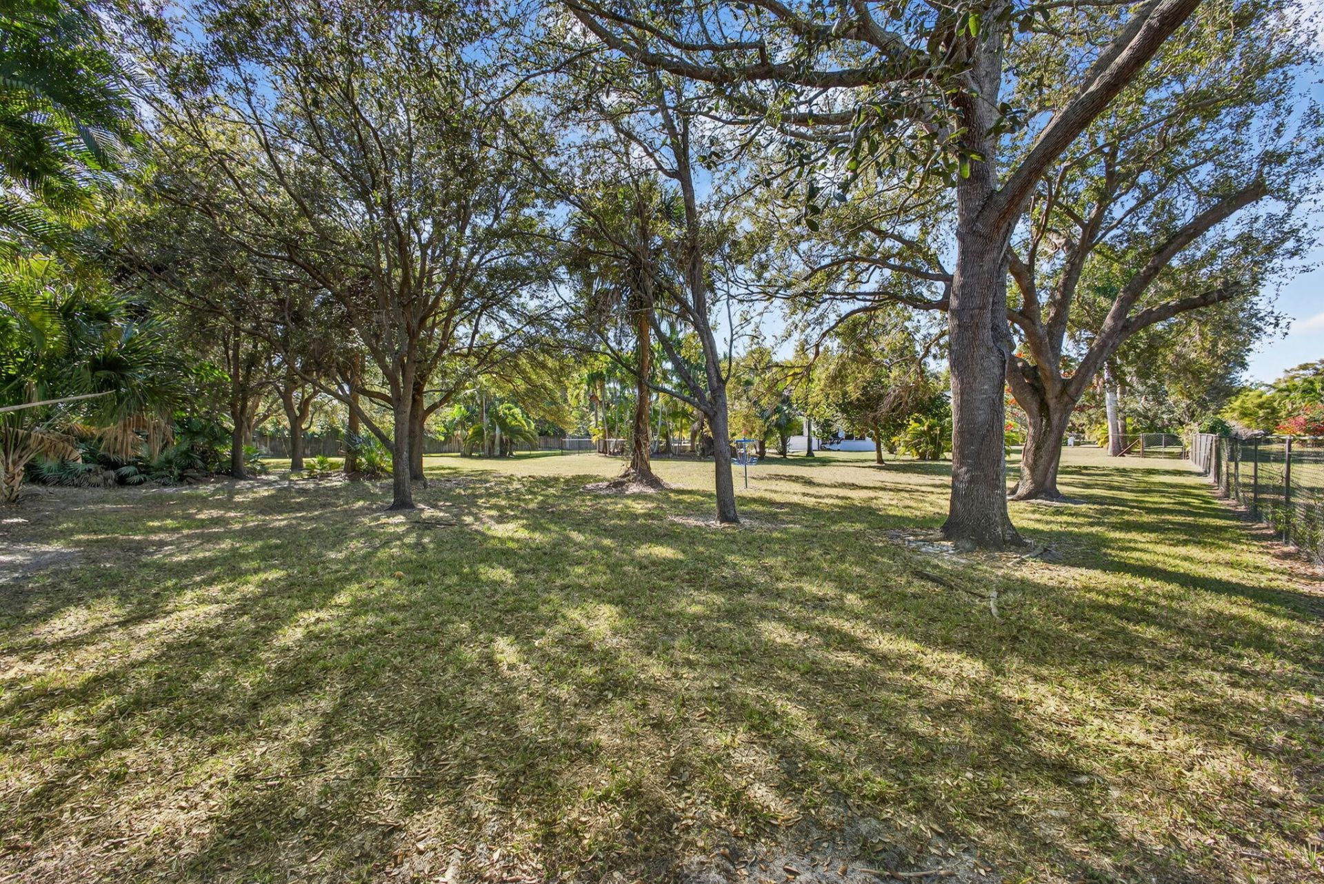 8218 S Elizabeth Avenue, Palm Beach Gardens, FL 33418 Photo