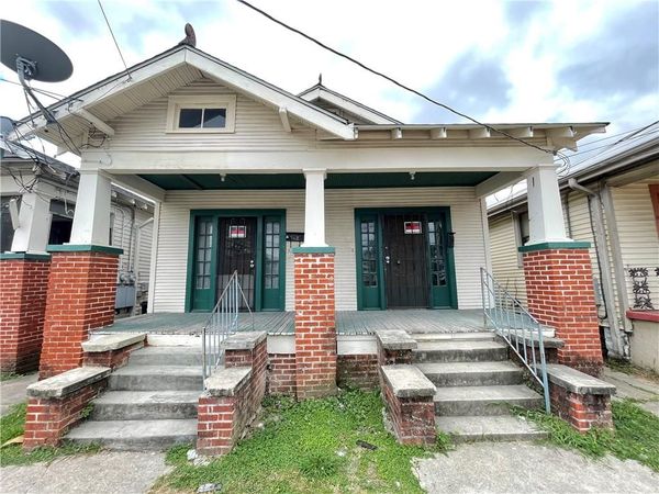 7110 COLAPISSA Street, New Orleans, LA 70125