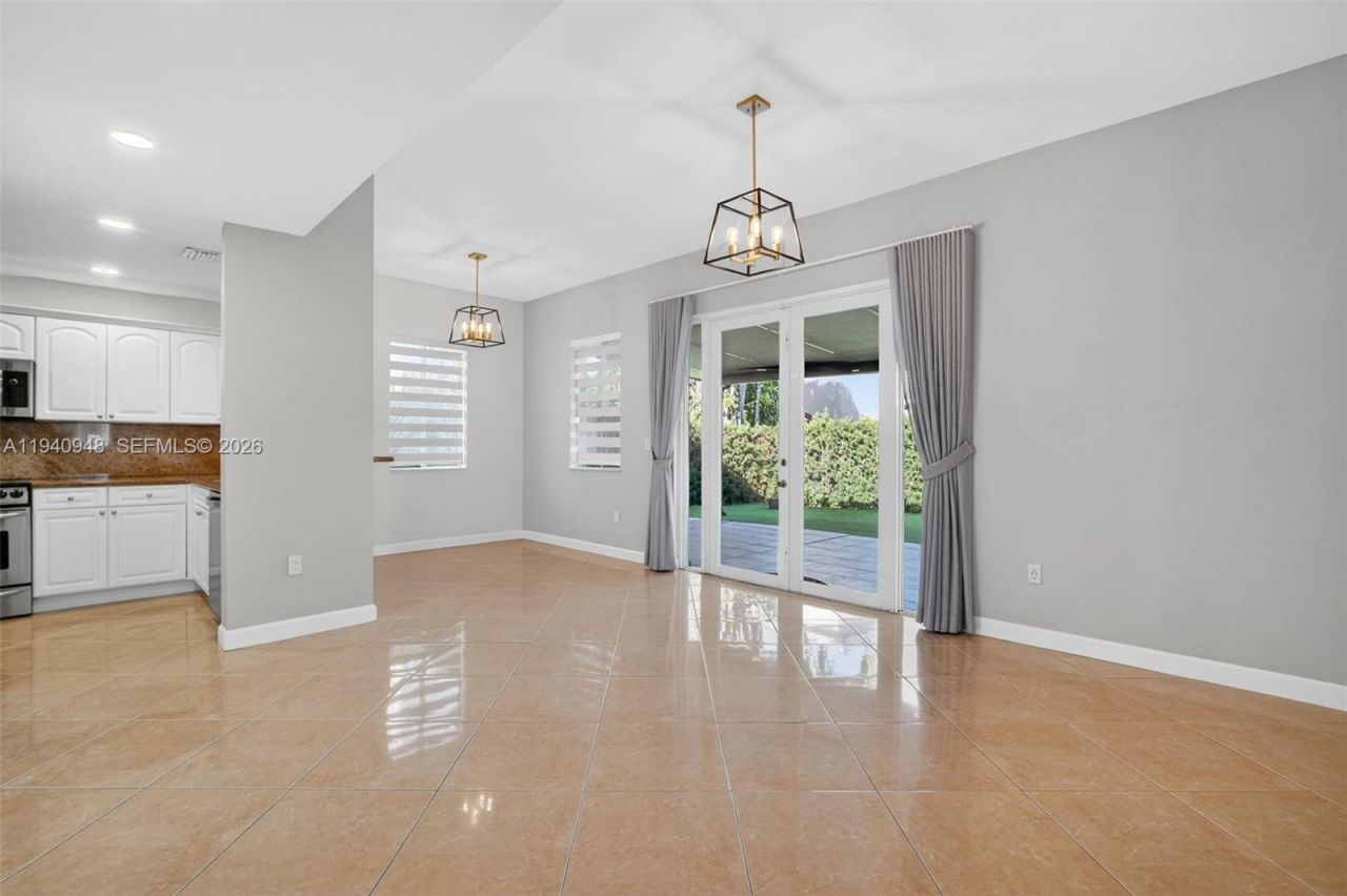 1501 SW 154th Ct, Miami, FL 33194 Photo