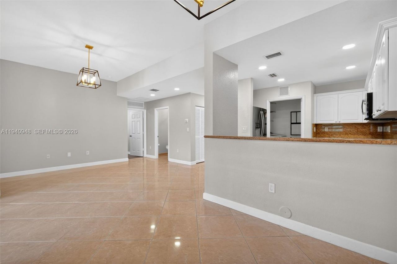 1501 SW 154th Ct, Miami, FL 33194 Photo