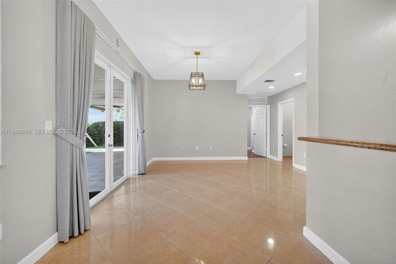 1501 SW 154th Ct, Miami, FL 33194 Photo