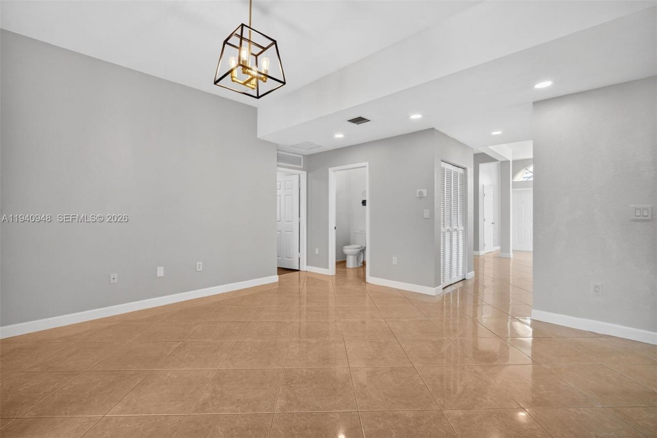 1501 SW 154th Ct, Miami, FL 33194 Photo