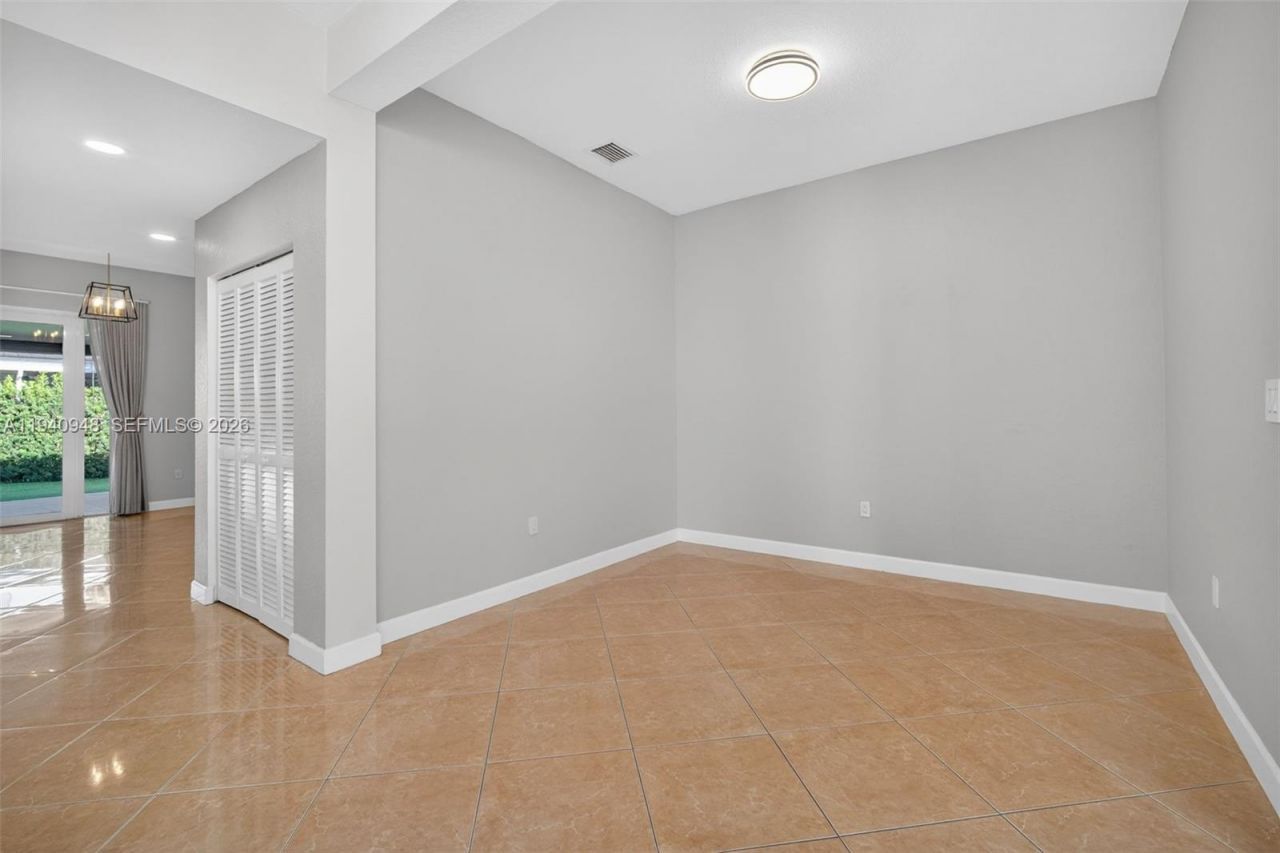 1501 SW 154th Ct, Miami, FL 33194 Photo