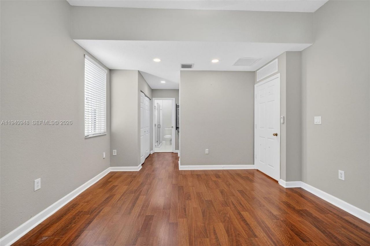 1501 SW 154th Ct, Miami, FL 33194 Photo