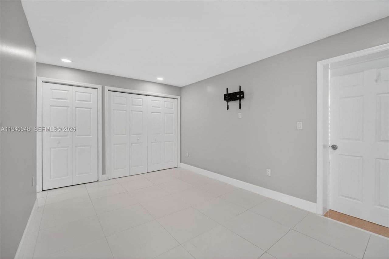 1501 SW 154th Ct, Miami, FL 33194 Photo