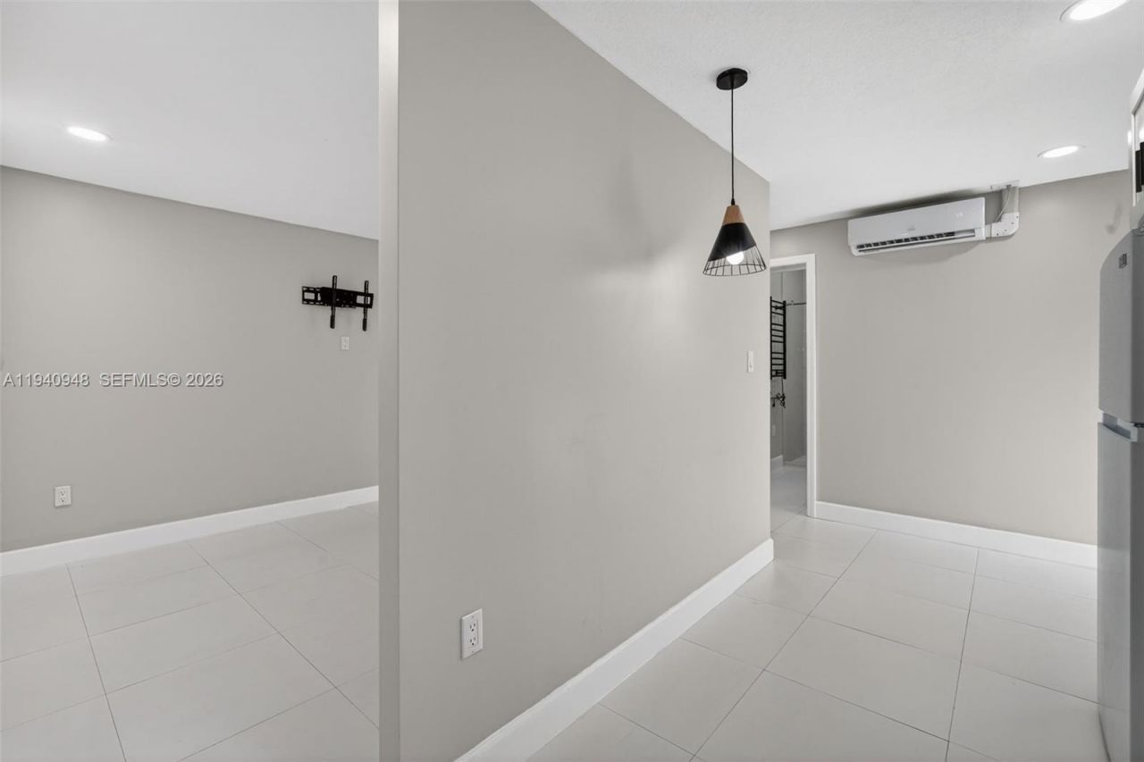 1501 SW 154th Ct, Miami, FL 33194 Photo