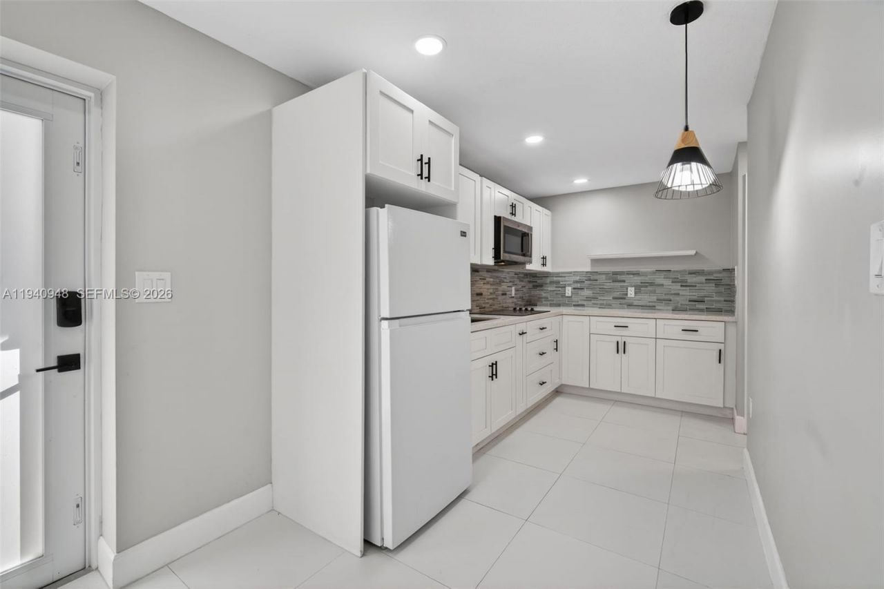 1501 SW 154th Ct, Miami, FL 33194 Photo