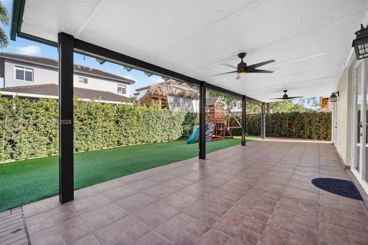 1501 SW 154th Ct, Miami, FL 33194 Photo