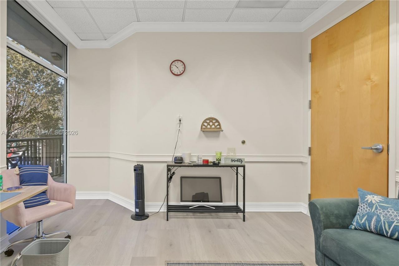 5803 NW 151st St, Unit 200-B, Miami Lakes, FL 33014 Photo