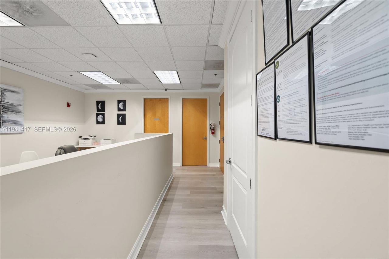 5803 NW 151st St, Unit 200-B, Miami Lakes, FL 33014 Photo