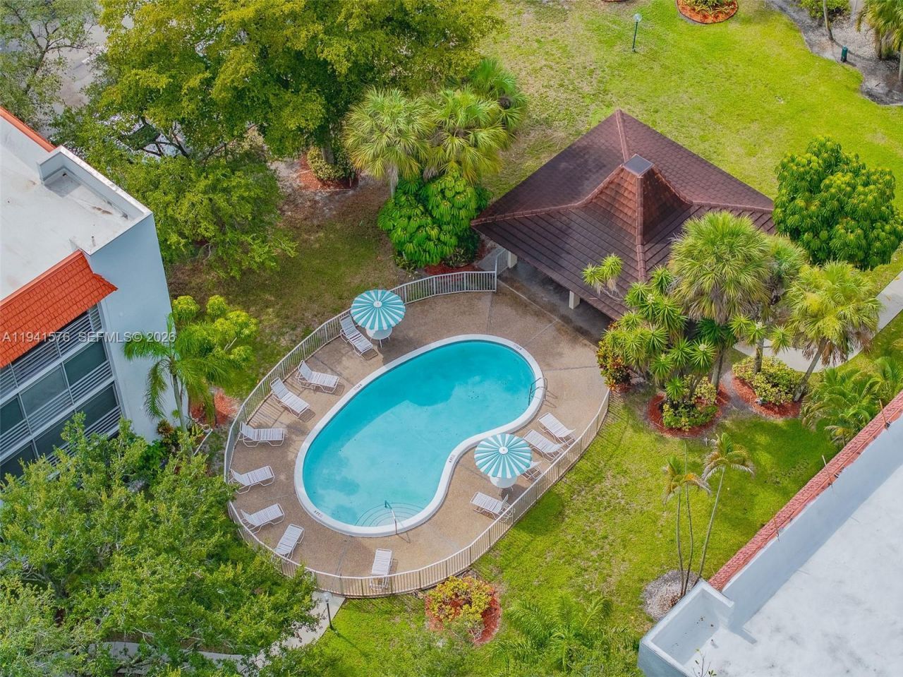 3581 Inverrary Dr, Unit 308, Lauderhill, FL 33319 Photo