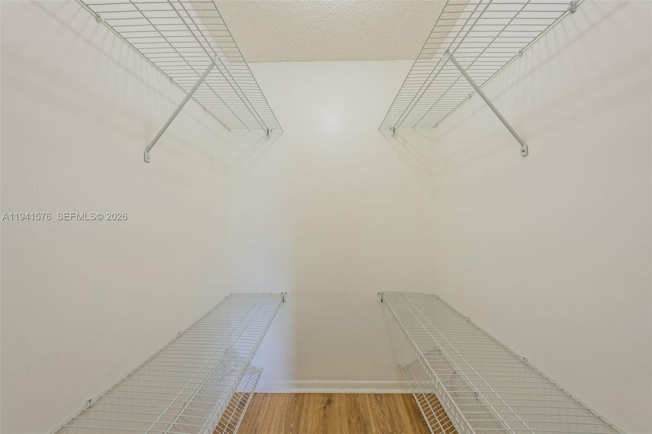 3581 Inverrary Dr, Unit 308, Lauderhill, FL 33319 Photo