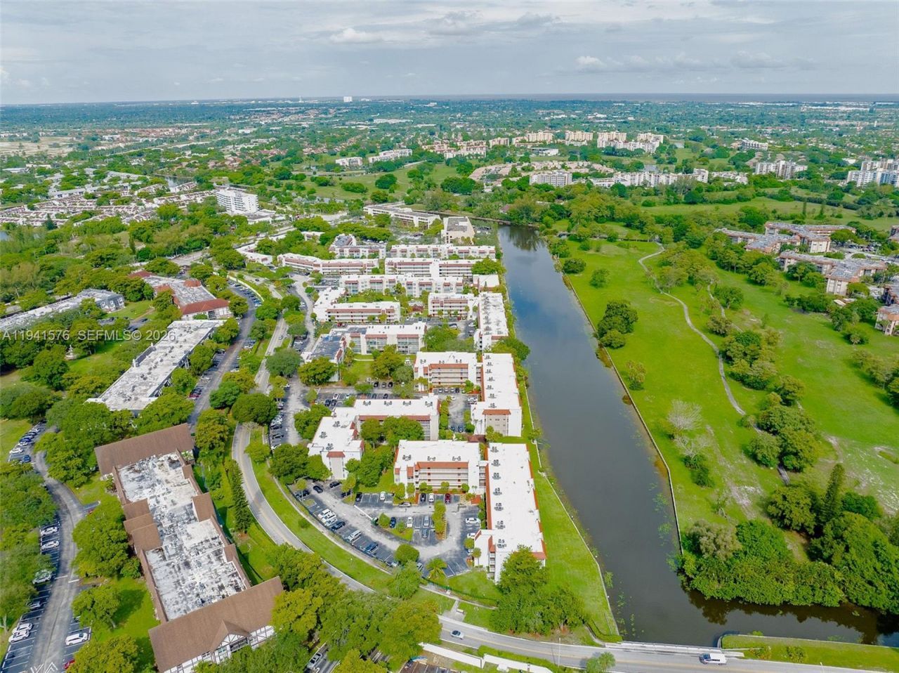 3581 Inverrary Dr, Unit 308, Lauderhill, FL 33319 Photo