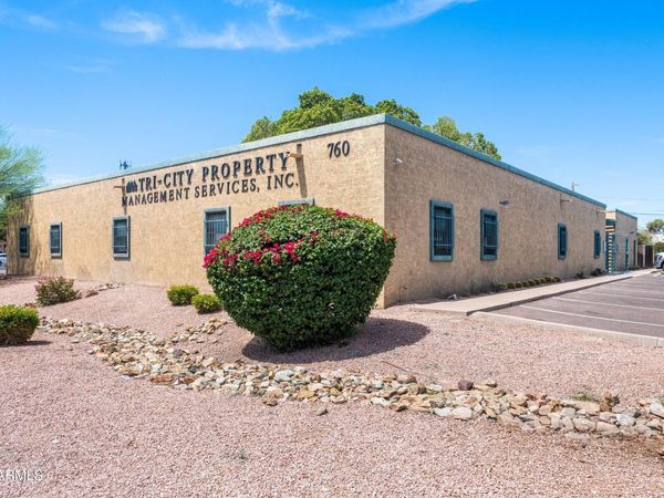 760 S STAPLEY Drive, Mesa, AZ 85204