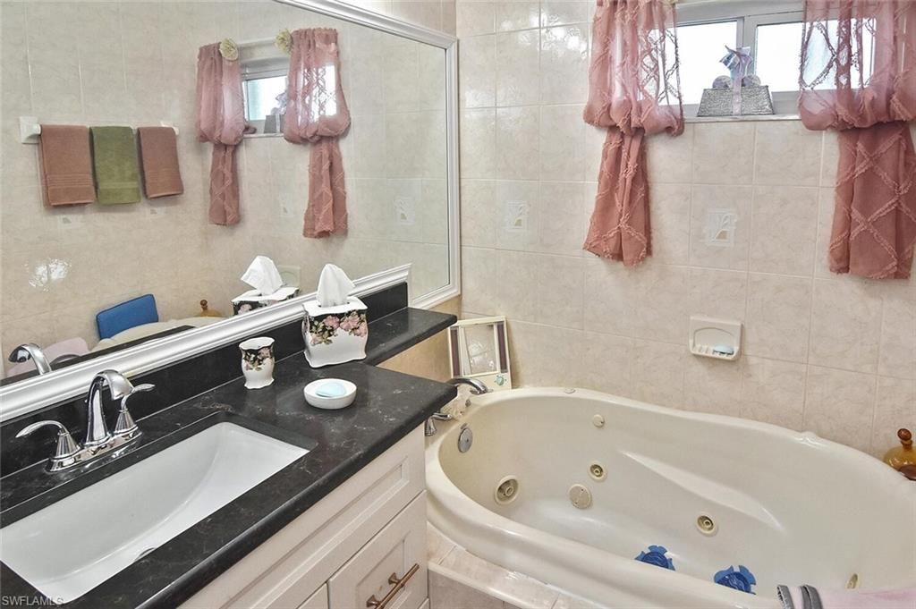 725 Milwaukee Blvd, Lehigh Acres, FL 33974 Photo