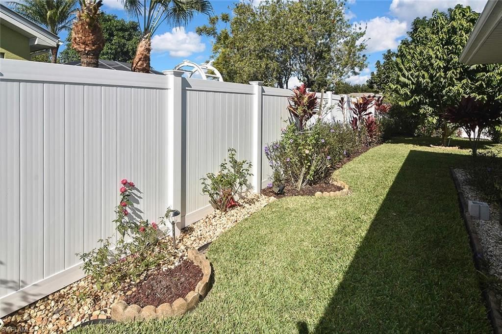 725 Milwaukee Blvd, Lehigh Acres, FL 33974 Photo