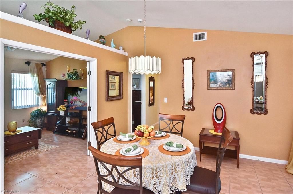 725 Milwaukee Blvd, Lehigh Acres, FL 33974 Photo