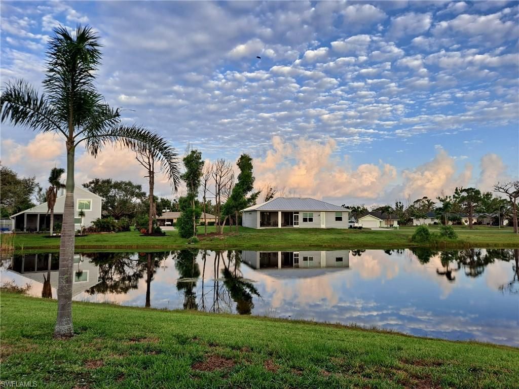 4539 Pine Village Ct, Saint James City, FL 33956 Photo